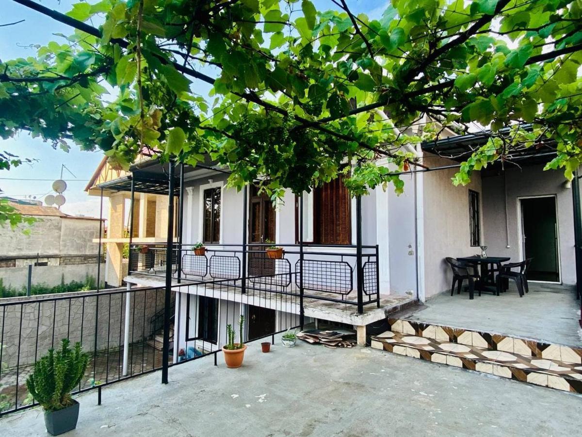Naziti House Hotel Batumi Ngoại thất bức ảnh